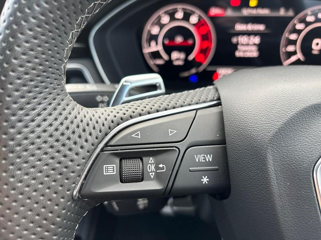 Audi RS4 Carbon Black Black #26