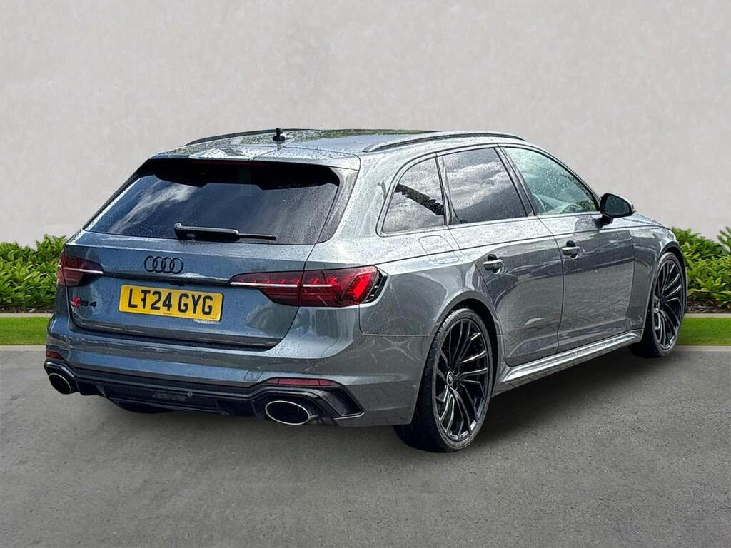 Audi RS4 Carbon Black Black #18