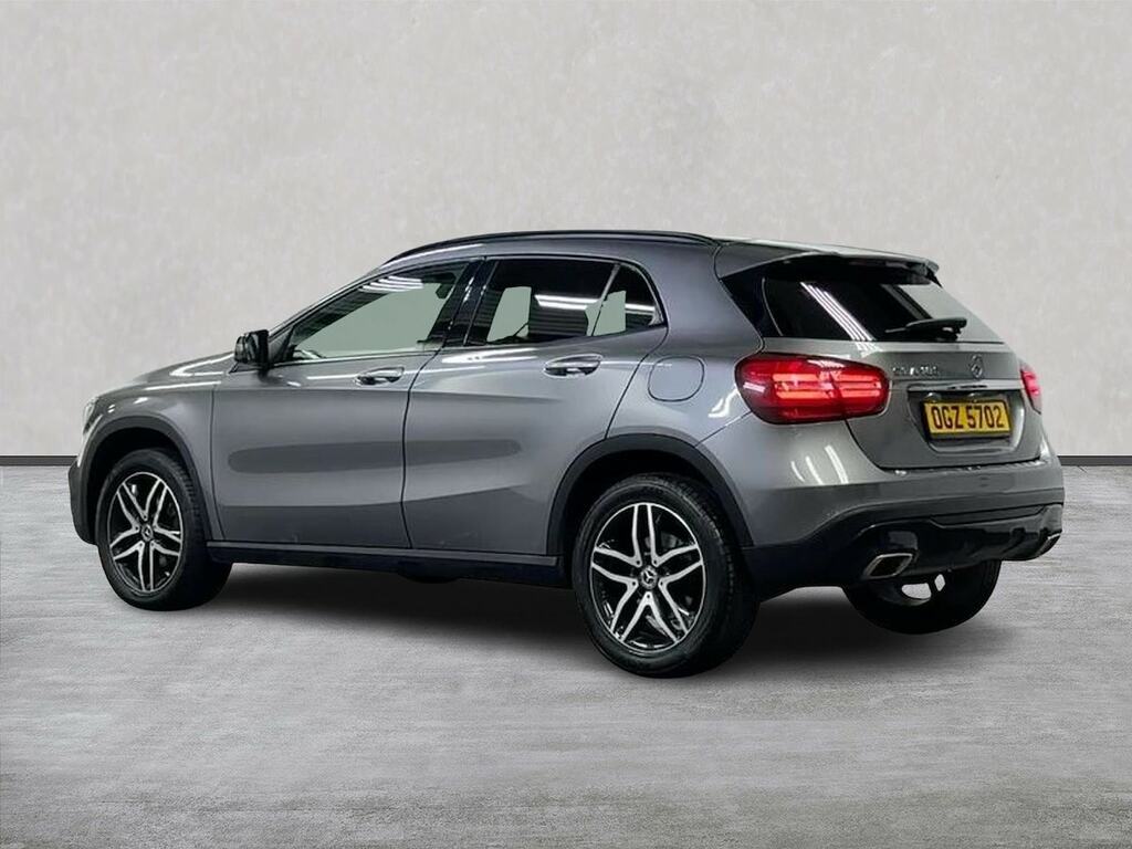 Mercedes-Benz GLA Class 1.6 Gla180 Gpf Urban Edition Suv 7G-dct OGZ5702 Grey #2