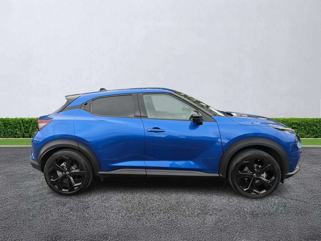 Nissan Juke 1.6 Hybrid Tekna OX25EKD Blue #2