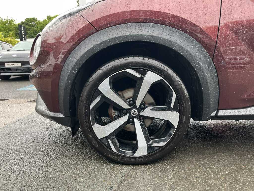 Nissan Juke 1.0 Dig-t 114 Tekna PX70ZWS Red #6