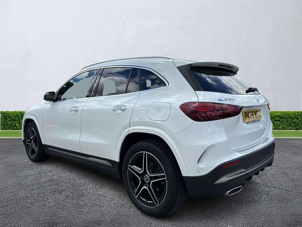 Mercedes-Benz GLA Class Gla 200 Amg Line Executive PK75WFJ White #2