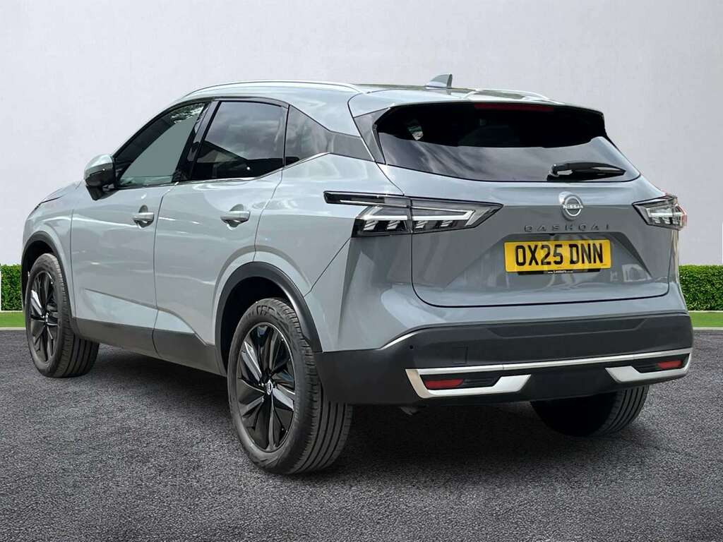 Nissan Qashqai 1.3 Dig-t Mh 158 Tekna Xtronic OX25DNN Grey #2