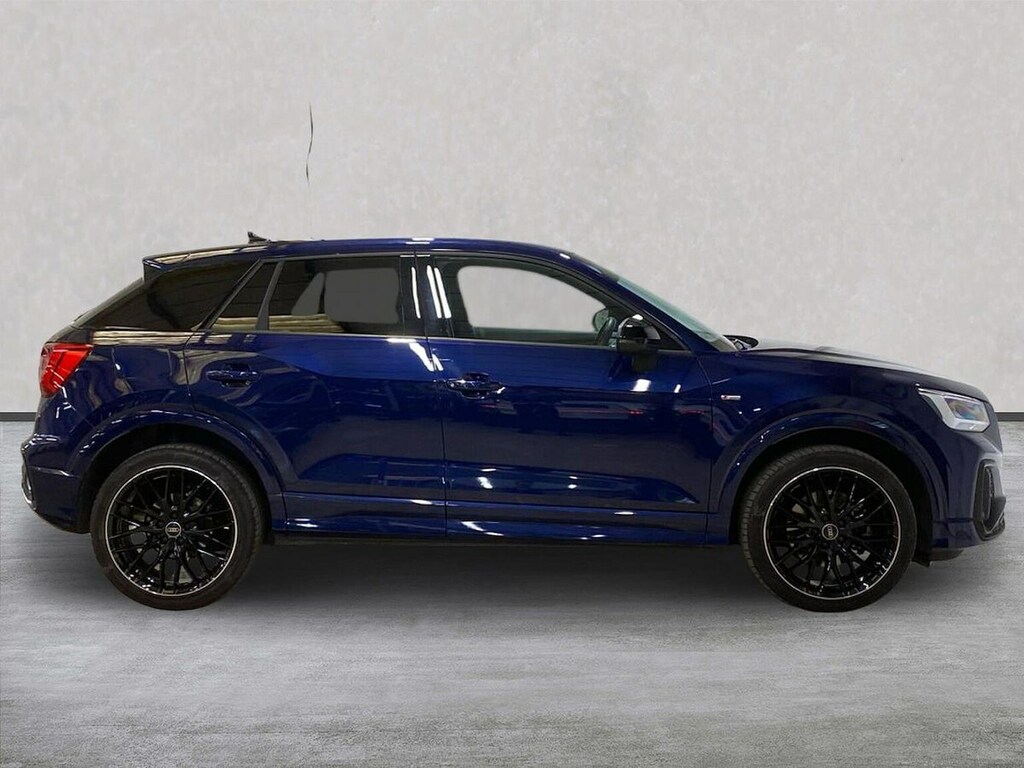 Audi Q2 1.5 Tfsi Cod 35 Black Edition Suv S Tro FH23XFY Blue #4