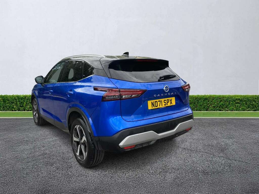 Nissan Qashqai 1.3 Dig-t Mh Premiere Edition ND71SPX Blue #2