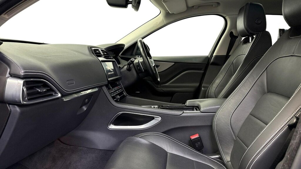 Jaguar F-Pace 2.0 P250i Chequered Flag Suv Awd E XHZ2126 Grey #3