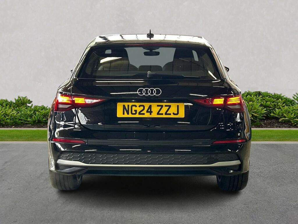 Audi A3 1.5 Tfsi 30 Sport Sportback Euro Black #4