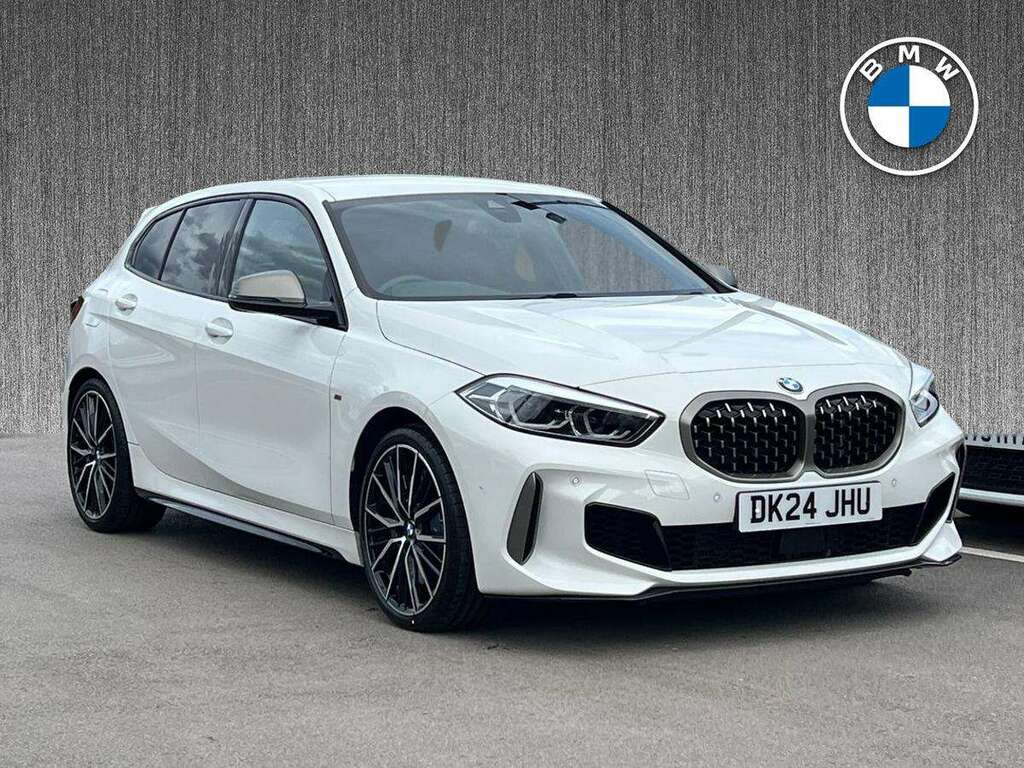 BMW 1 Series M135i Xdrive Step White