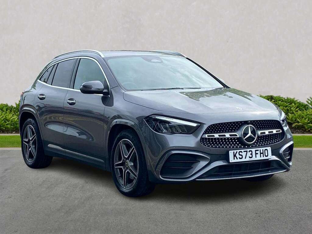 Mercedes-Benz GLA Class Gla 220D 4Matic Amg Line Executive Grey