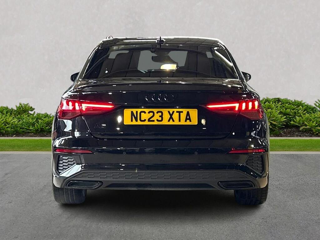Audi A3 35 Tfsi Black Edition Black #4