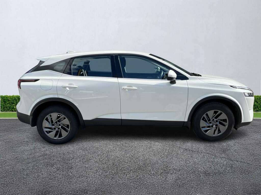Nissan Qashqai 1.3 Dig-t Mh Acenta Premium PX72XXS White #3