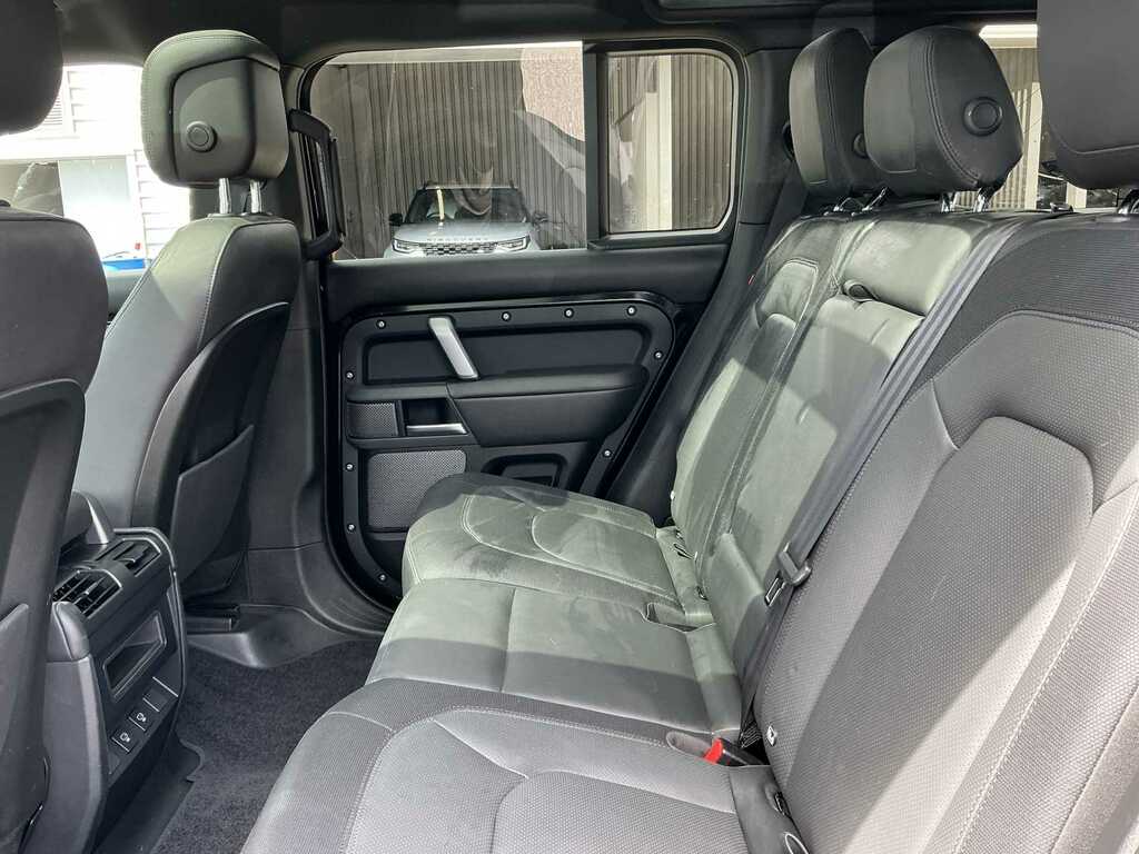 Land Rover Defender 110 3.0 D250 X-dynamic Hse 110 LN22VLL Black #4