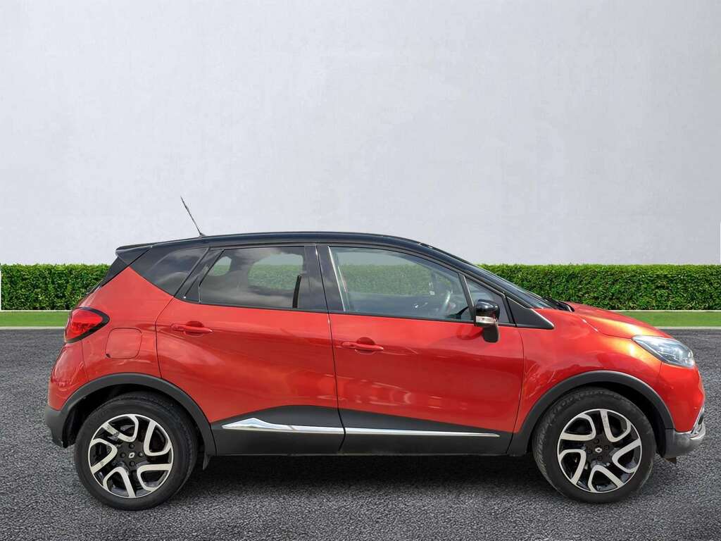 Renault Captur 1.5 Dci 110 Signature Nav Red #3