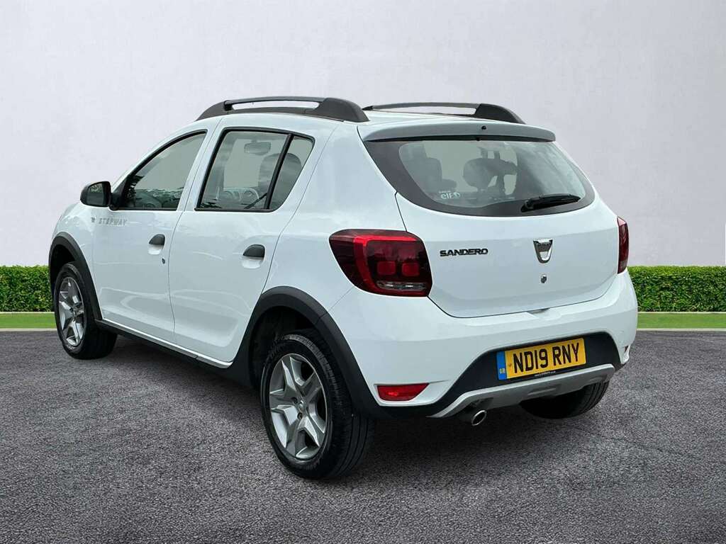 Dacia Sandero Stepway 0.9 Tce Essential ND19RNY White #2