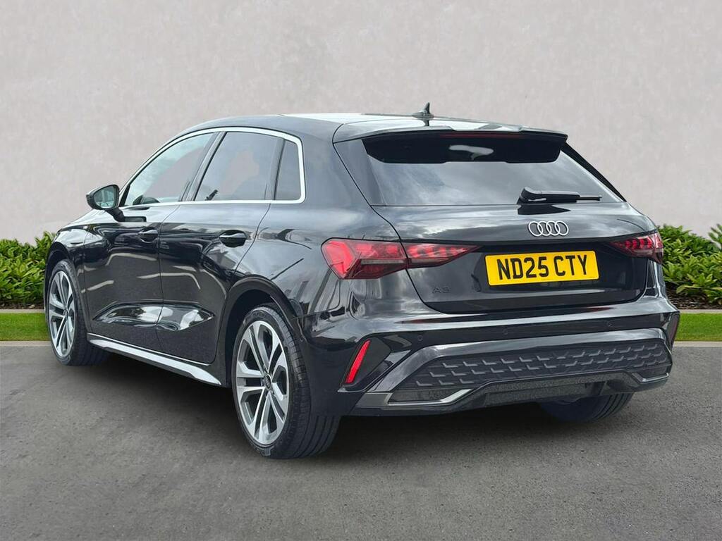 Audi A3 1.5 Tfsi 116 S Line ND25CTY Black #2