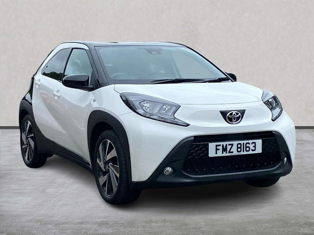 Toyota Aygo X 1.0 Vvt-i Edge Hatchback X-shift Euro 6 FMZ8163 White