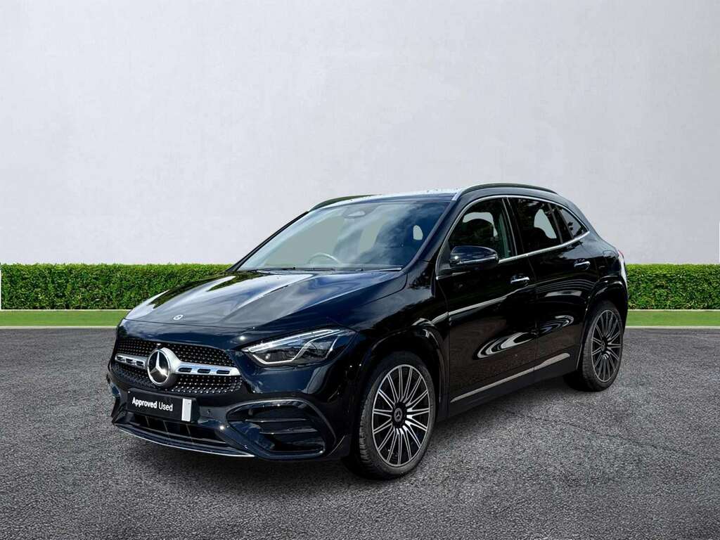 Mercedes-Benz GLA Class Gla 220D 4Matic Amg Line Premium Plus Black #3