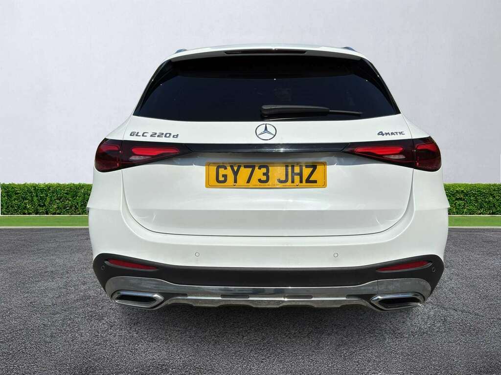 Mercedes-Benz GLC Class Glc 220D 4Matic Amg Line Premium 9G-tronic GY73JHZ White #4