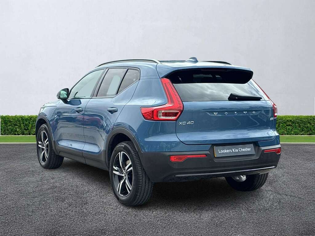 Volvo XC40 2.0 B3p Plus Dark DF72KAA Blue #2