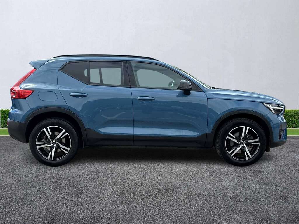 Volvo XC40 2.0 B3p Plus Dark DF72KAA Blue #3