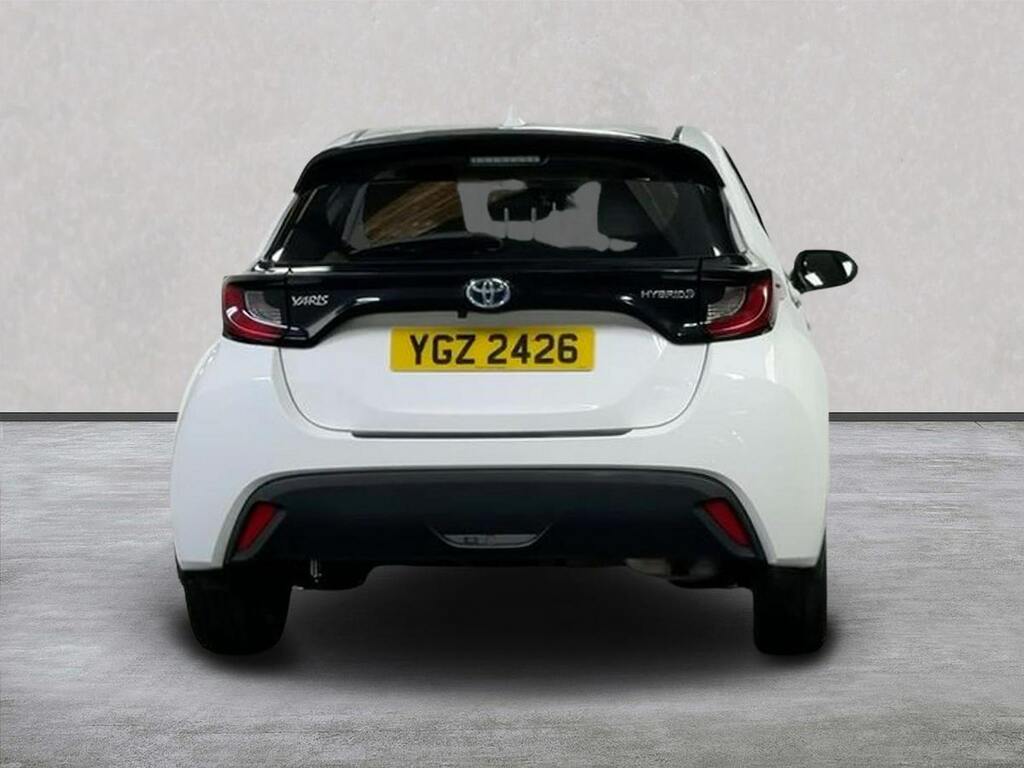 Toyota Yaris 1.5 Vvt-h Icon Hatchback Hybrid E-cvt E YGZ2426 White #4