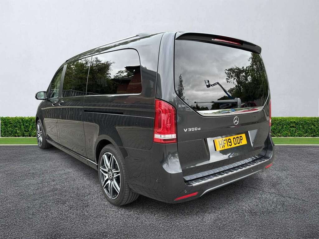 Mercedes-Benz V Class V300 D Amg Line 9G-tronic Extra Long Grey #2