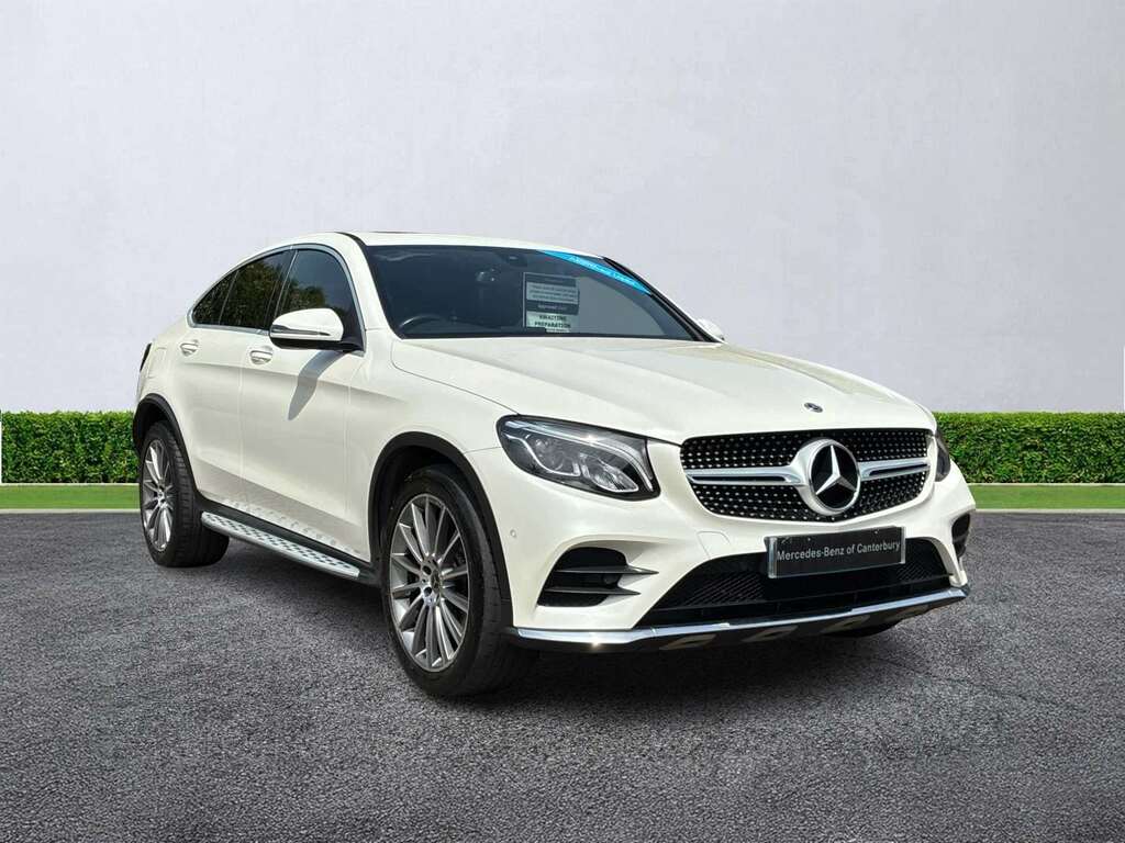 Mercedes-Benz GLC Class Glc 220D 4Matic Amg Line Premium 9G-tronic White