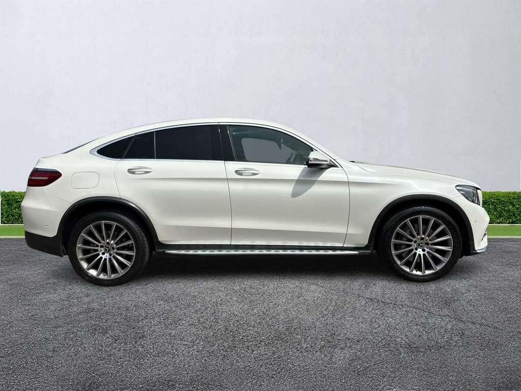 Mercedes-Benz GLC Class Glc 220D 4Matic Amg Line Premium 9G-tronic LP68OAV White #3