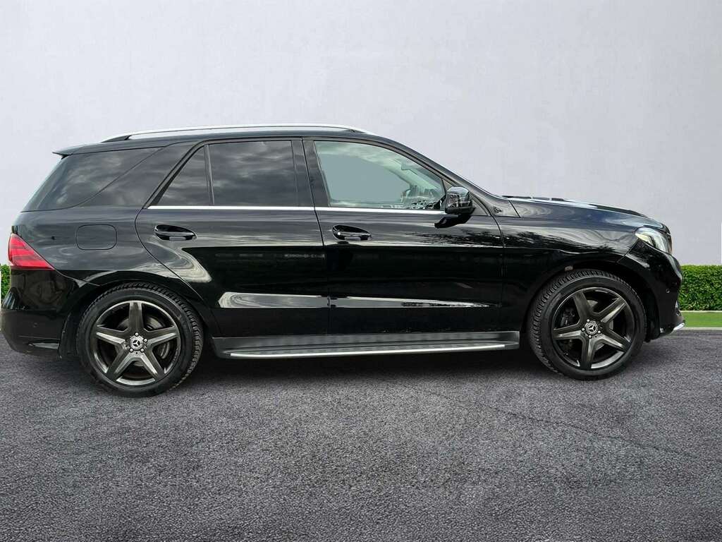 Mercedes-Benz GLE Class Gle 350D 4Matic Amg Line Premium 9G-tronic BD17WYM Black #3