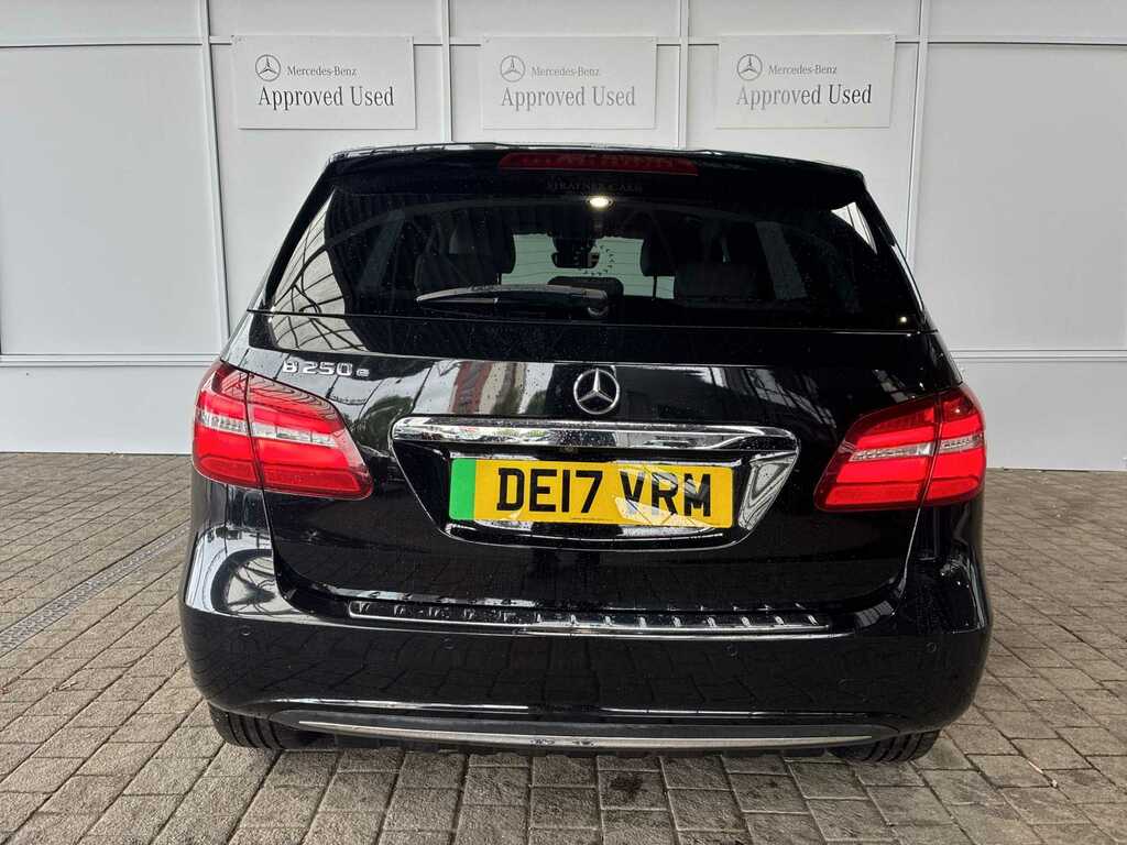 Mercedes-Benz B Class 132Kw B250e Sport Premium 28Kwh Black #4