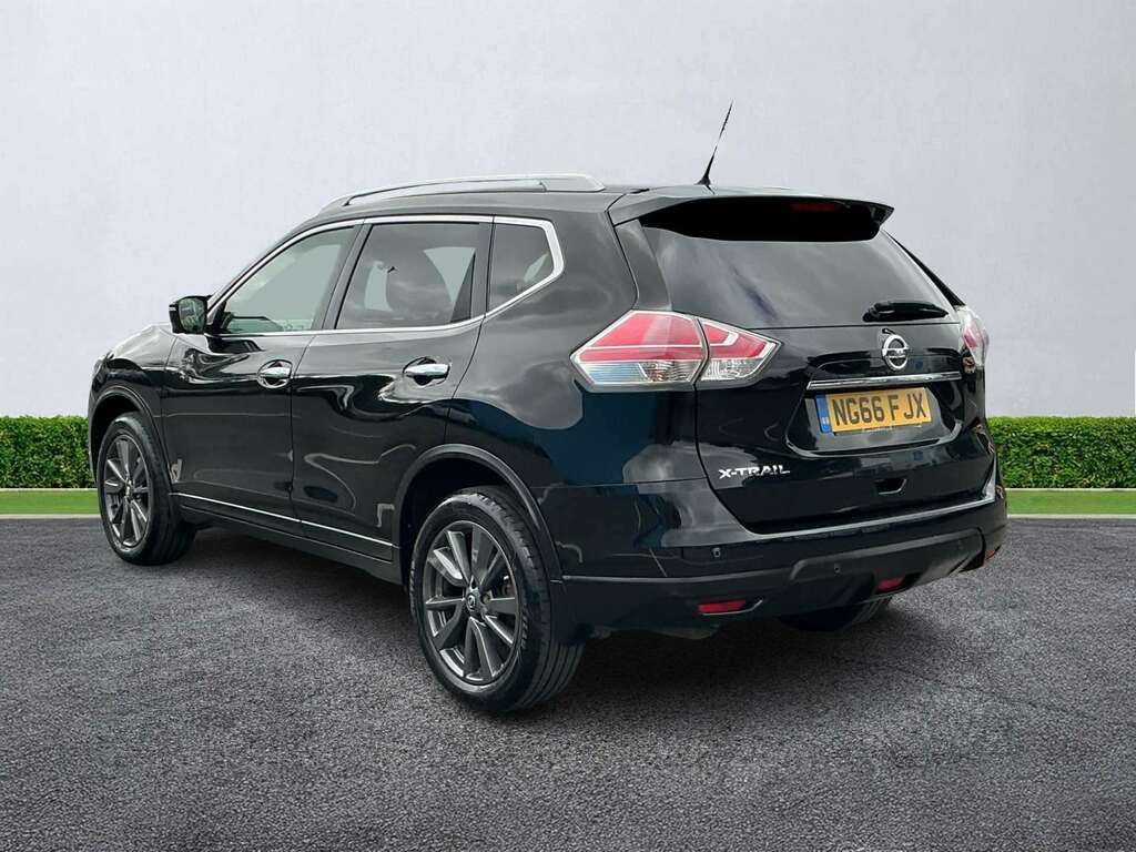 Nissan X-Trail 2.0 Dci N-vision 4Wd Xtronic NG66FJX Black #2