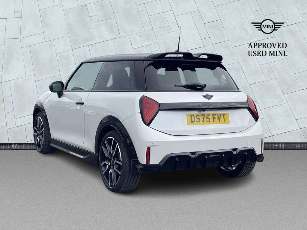 Mini Hatch 1.5 C Sport Level 2 DS75FVT White #2