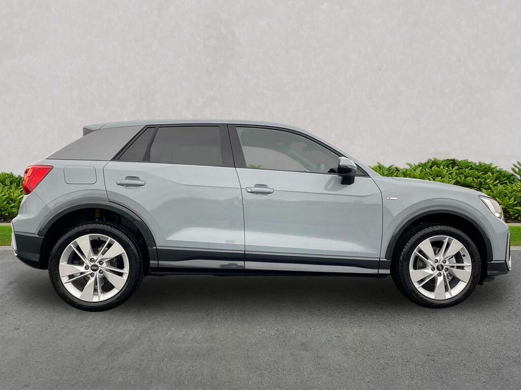 Audi Q2 1.5 Tfsi Cod 35 S Line Suv S Tronic Eur NV75FSL Grey #3