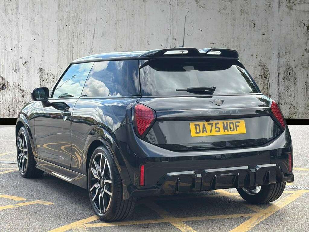 Mini Hatch 1.5 C Sport DA75MOF Black #2