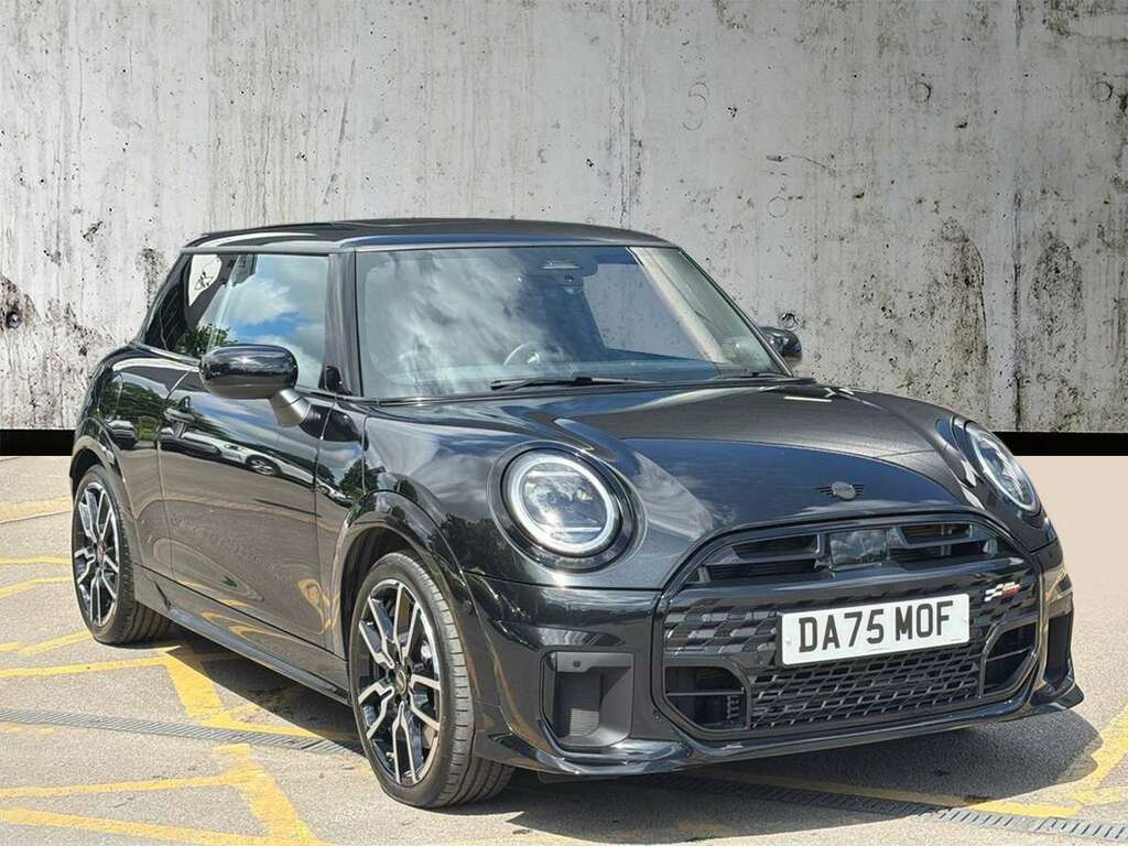 Mini Hatch 1.5 C Sport Black