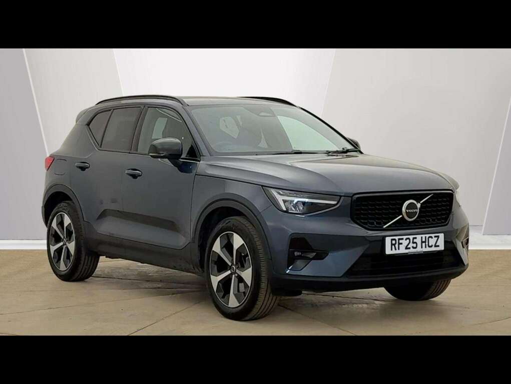Volvo XC40 2.0 B4p Plus Dark Blue