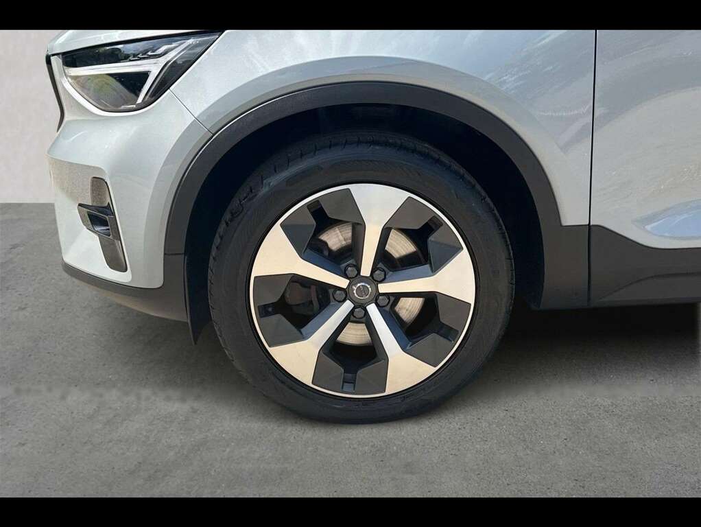 Volvo XC40 2.0 B4p Plus Dark NU74ZGZ Grey #6