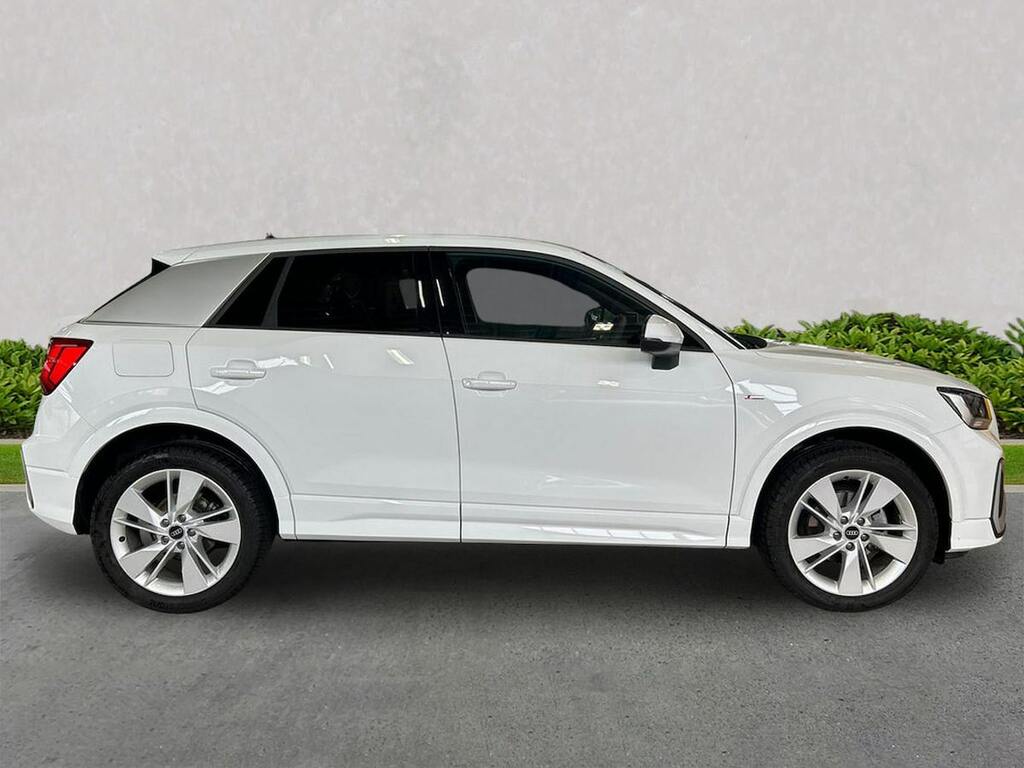 Audi Q2 1.5 Tfsi Cod 35 S Line Suv S Tronic Eur White #3