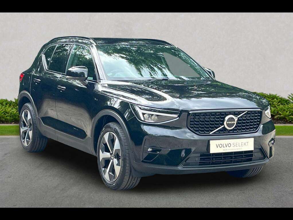 Volvo XC40 2.0 B3p Plus Dark Black
