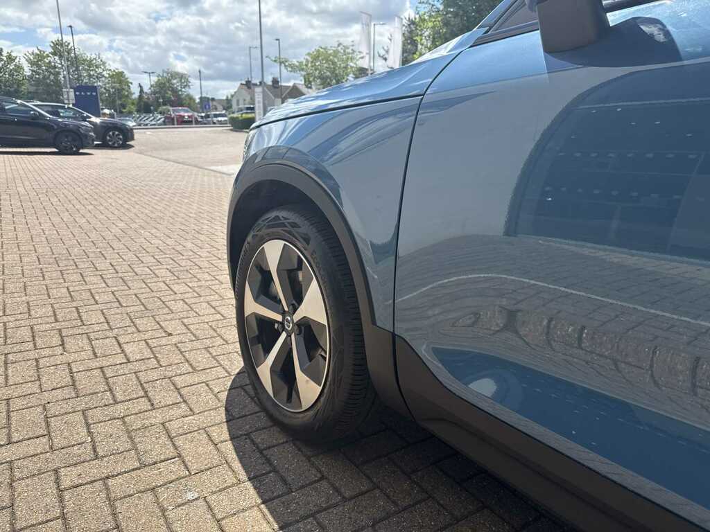 Volvo XC40 2.0 B3p Plus Dark Blue #6