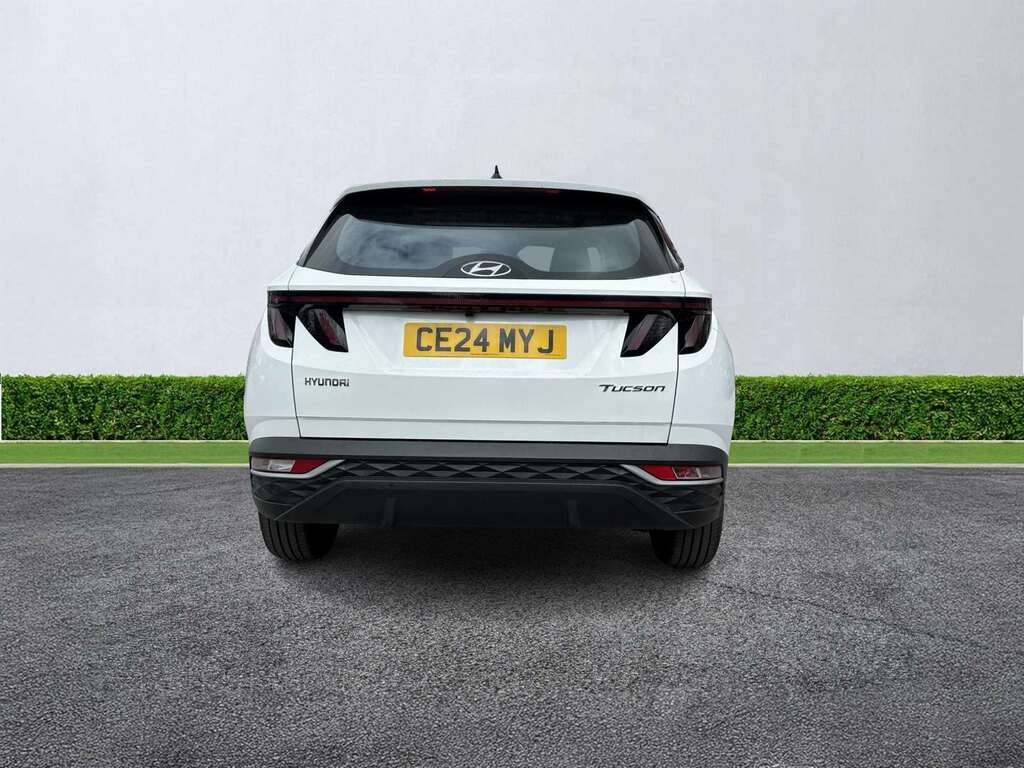 Hyundai Tucson 1.6 Tgdi Se Connect 2Wd White #4