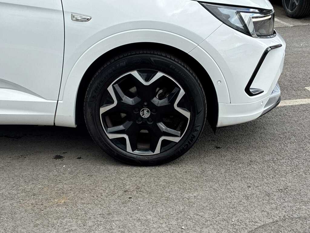 Vauxhall Grandland 1.2 Turbo Ultimate CV24XEY White #6
