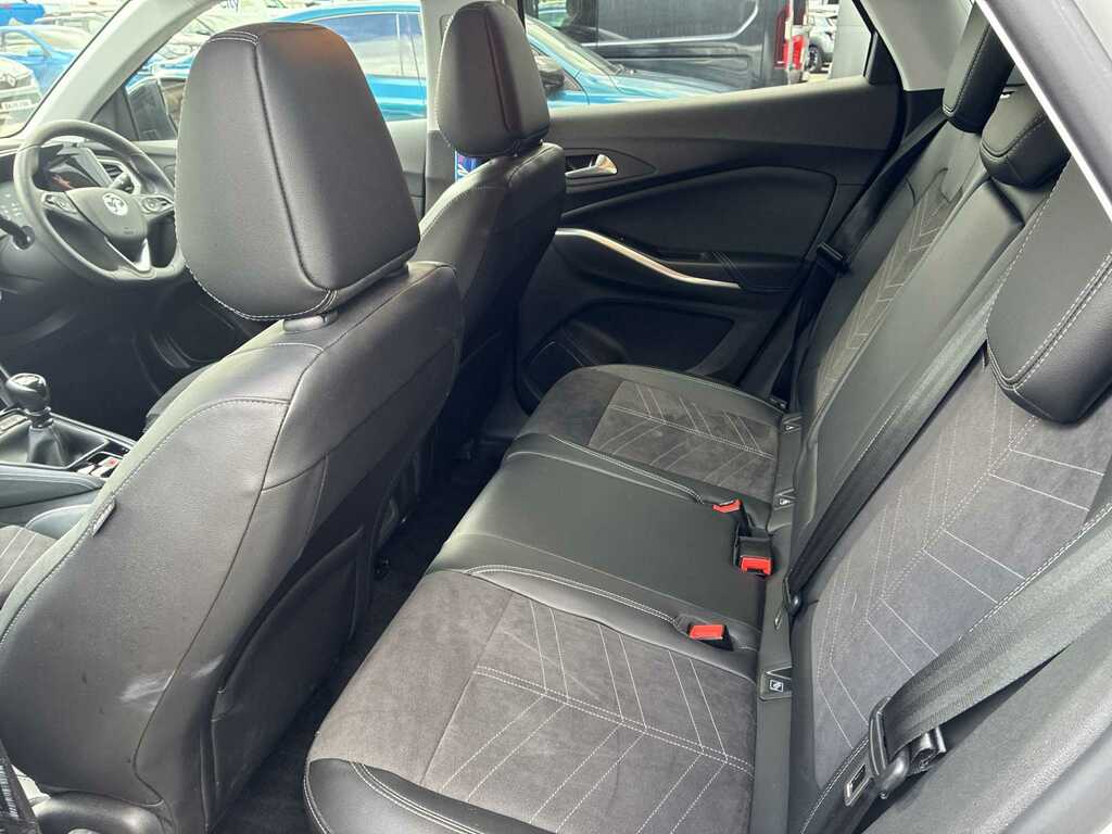 Vauxhall Grandland 157Kw Ultimate 73Kwh Blue #15