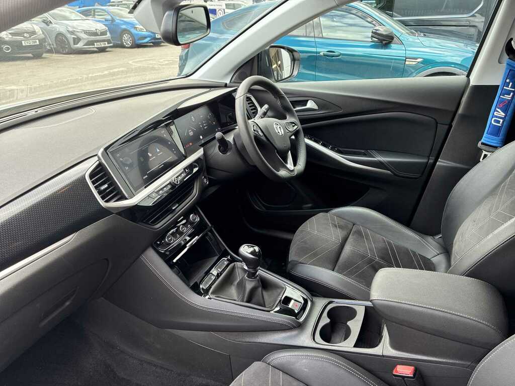 Vauxhall Grandland 157Kw Ultimate 73Kwh Blue #7