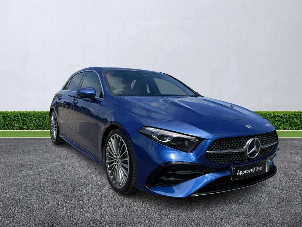 Mercedes-Benz A Class A180 Amg Line Premium Plus Blue