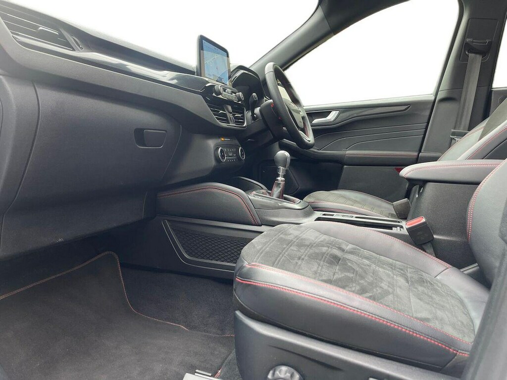 Ford Kuga 1.5 Ecoboost 150 Black Package Edition CA23HZL White #6