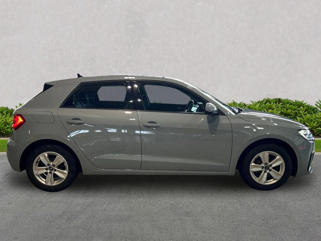 Audi A1 1.0 Tfsi 25 Technik Sportback Eu NV72BBF Grey #3