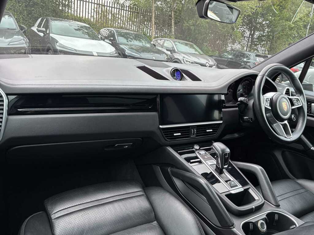 Porsche Cayenne Cayenne E-hybrid Coup My24 Black #7