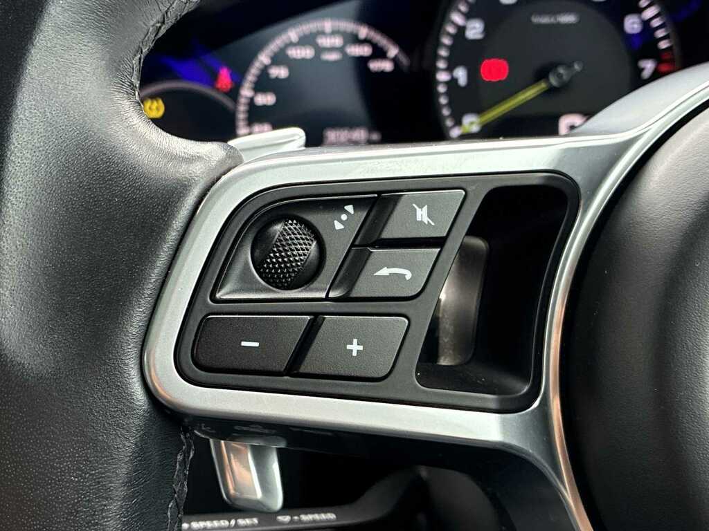Porsche Cayenne Cayenne E-hybrid Coup My24 Black #23