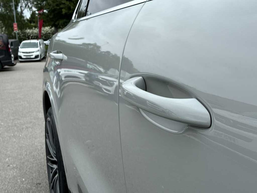 Porsche Cayenne Cayenne E-hybrid Coup My24 Black #29